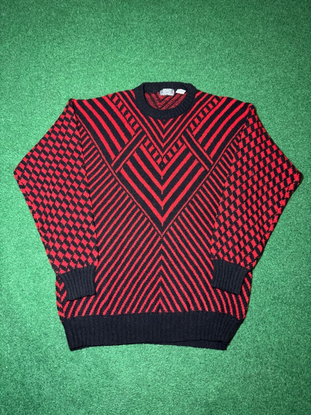 Bonwit Teller Vintage Wool Made In Italy 80s 90s Knit Red Geometric Sweater